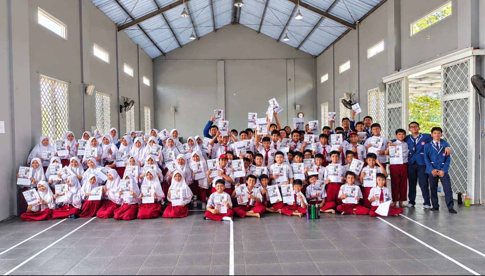 Kenalkan Pembelajaran Sains Interaktif, Sosialisasi SPMB SMP Islam Al Ummah di SDIT Diwarnai Praktik Uji pH Air