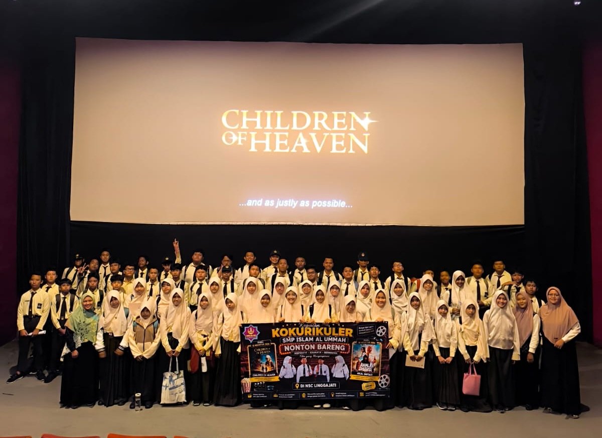 Tanamkan Empati dan Syukur, SMP Islam Al Ummah Gelar Kokurikuler Nonton Bareng “Children of Heaven”